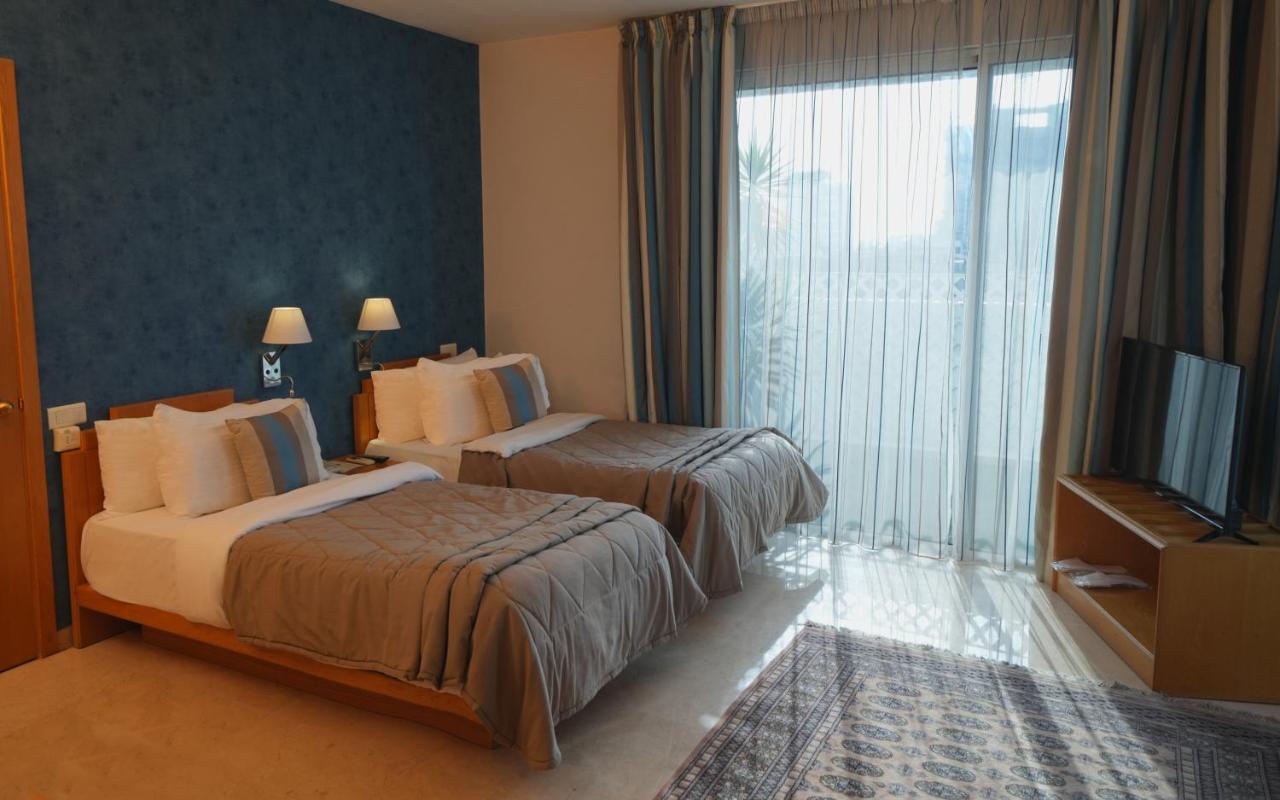 كازا دور 4* بيروت